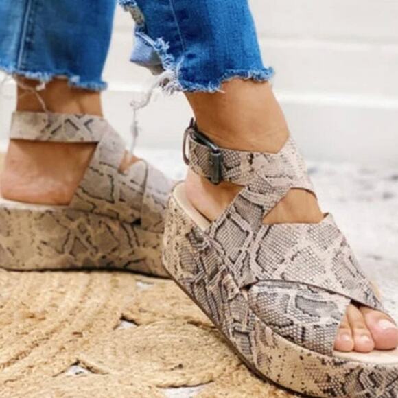 Amuse Society X Matisse Runway Snakeskin Platform Sandals size 8 - Picture 1 of 7